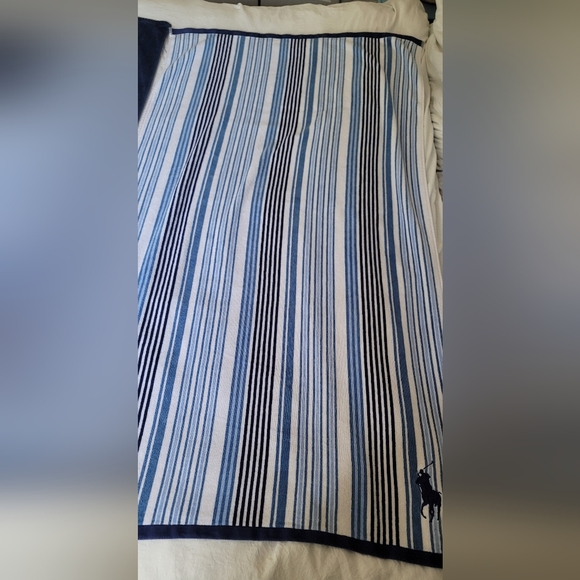 2 Large Size Ralph Lauren Polo Beach Towels - Picture 2 of 6